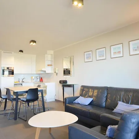 Apartment Plaza G2634 With Frontal Sea View Oostduinkerke