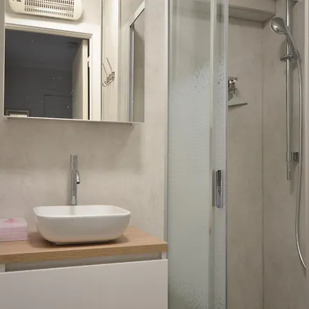 In With Sea View Διαμέρισμα *