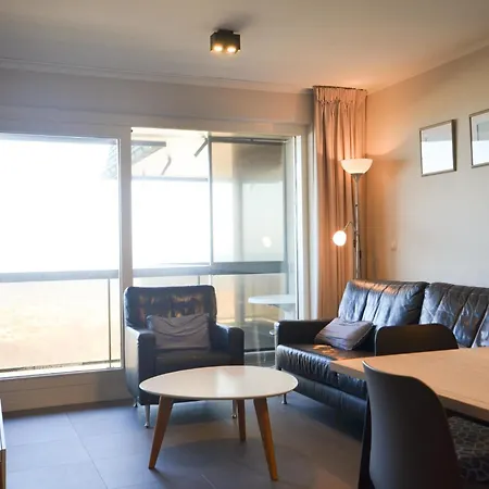 Plaza G2634 With Frontal Sea View Apartment