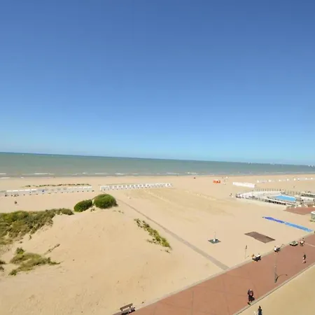 Plaza G2634 With Frontal Sea View * Oostduinkerke