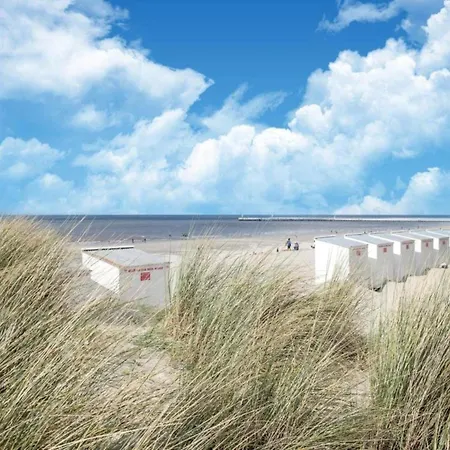 Plaza G2634 With Frontal Sea View Apartment