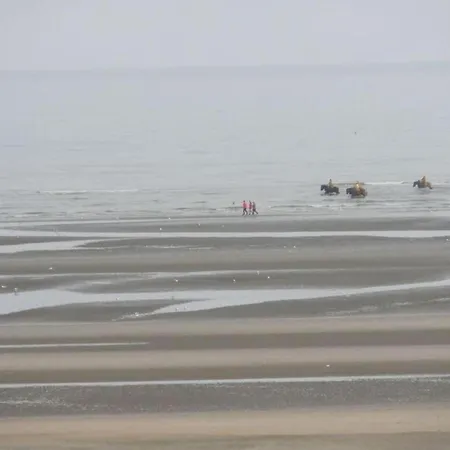 Plaza G2634 With Frontal Sea View * Oostduinkerke